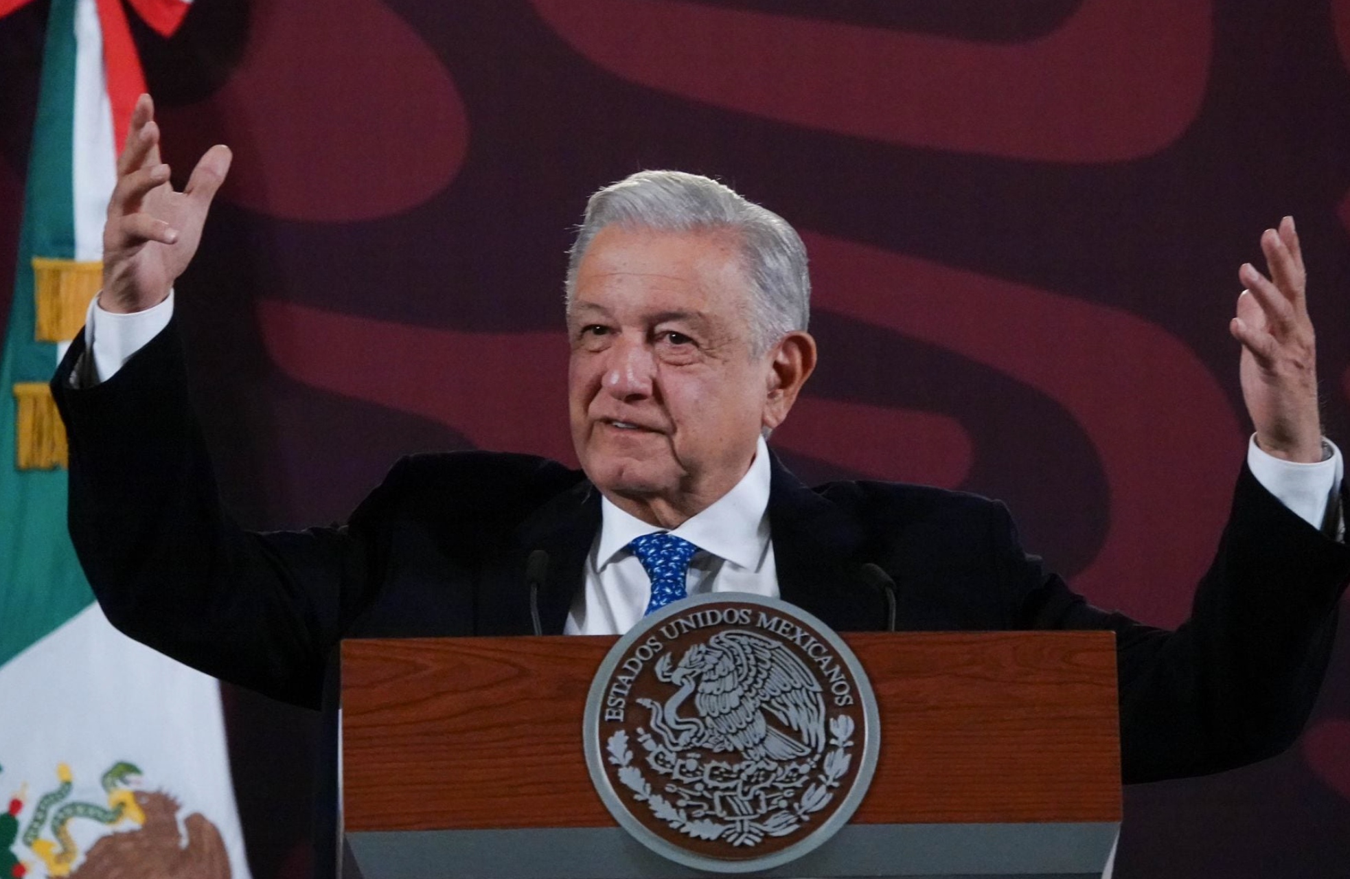 López Obrador critica visita de Aristegui a Harvard